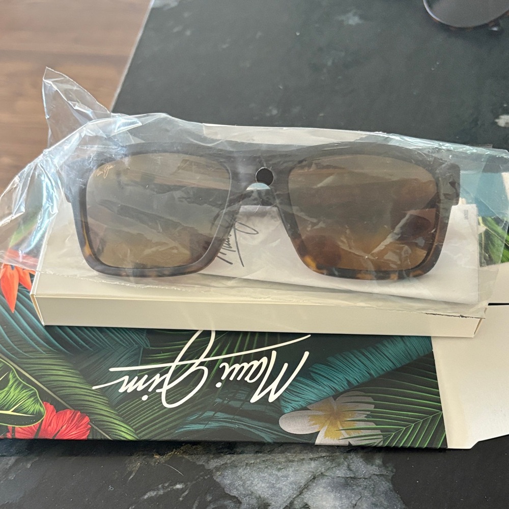 Maui Jim Tortoise Shell Sunglasses